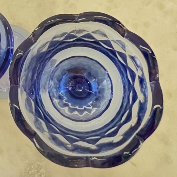 Vtg 2 Fenton Blue Pedestal Glass Candle Holders Diamond Optic Scalloped Rim - Picture 9 of 12